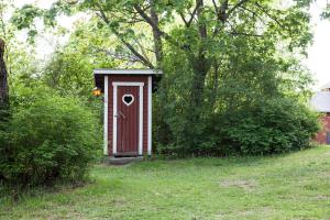 une cabane au fond du jardin